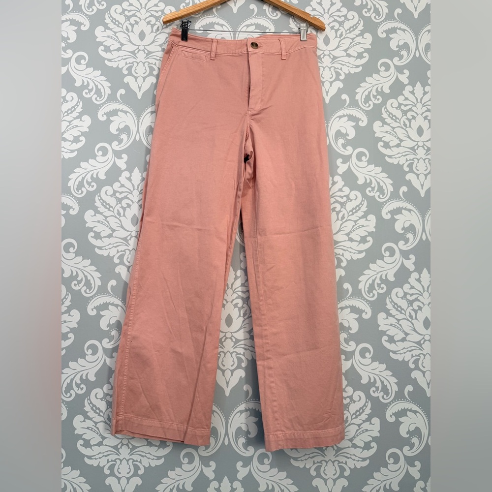 Universal Thread Mid-Rise‎ Straight Leg Relaxed Chino Pants